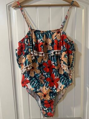 Off Shoulder Hawaiian Swimsuit